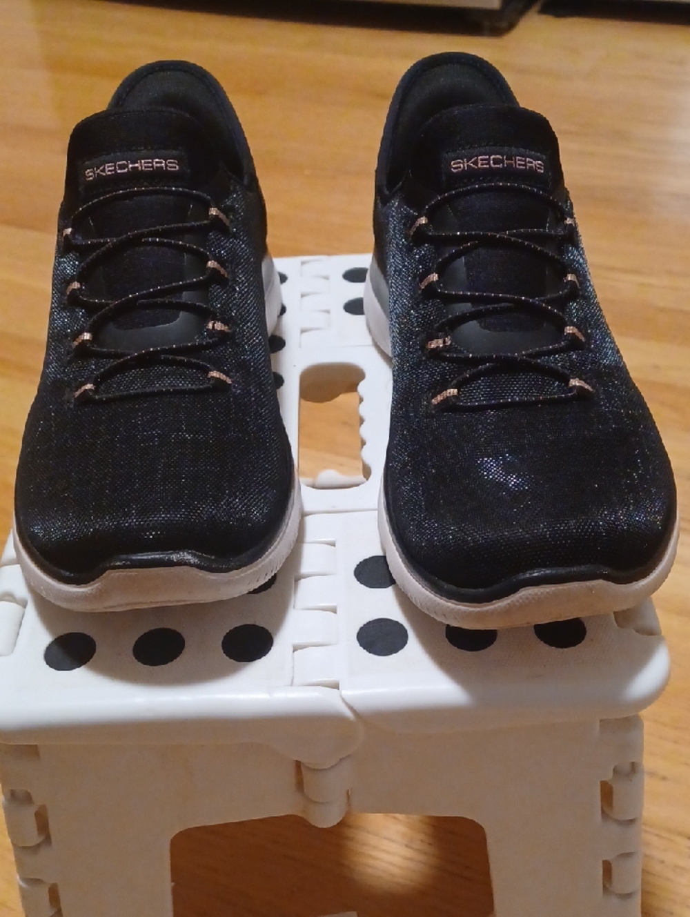 Skechers Women's Black Knit Slip-On Shoes Sneakers Shimmer Rose Gold Logo - Picture 4 of 12
